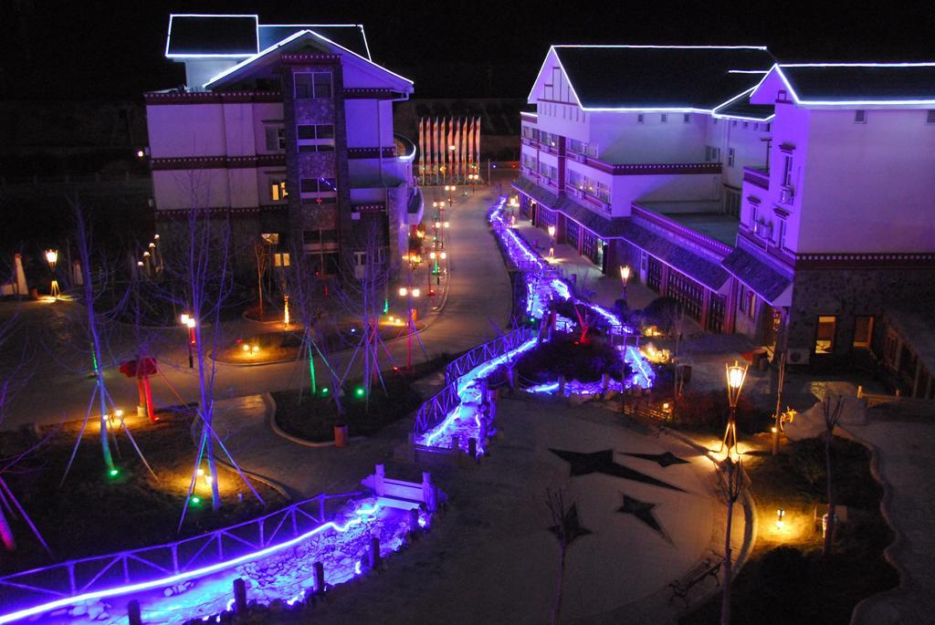 Jiuzhaigou Jinzhulinka Resort Hotel Цзючжайґоу Екстер'єр фото